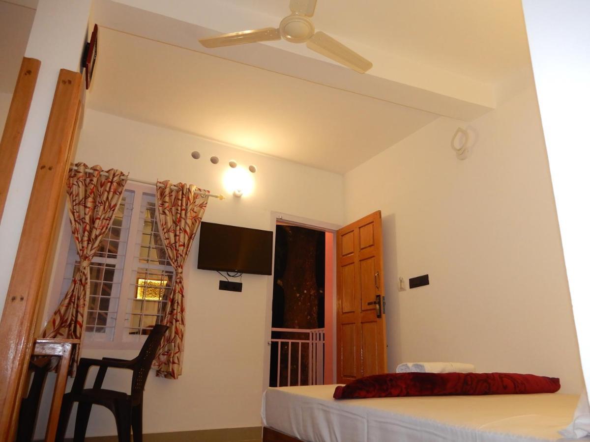 Drizzle Valley Cottage Munnar Ngoại thất bức ảnh